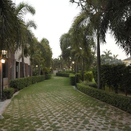 Kamal Resorts - The Luxury Of Being Yourself Ludhiana Exterior photo